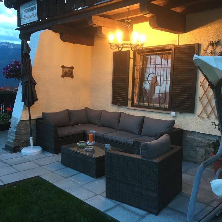 Alpenblick Bed & Breakfast Випитено Экстерьер фото