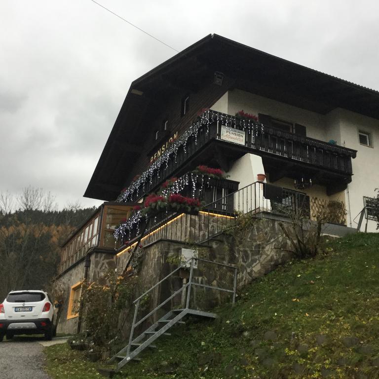 Alpenblick Bed & Breakfast Випитено Экстерьер фото